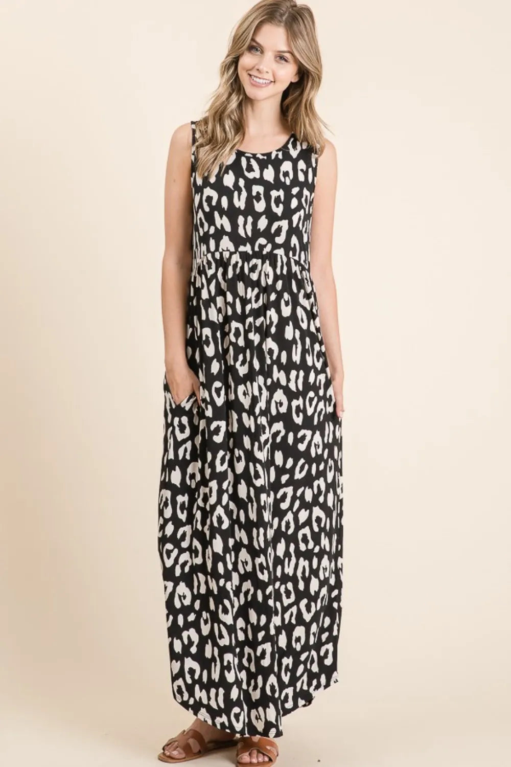 BOMBOM Leopard Maxi Dress with Pockets by Selvanelle