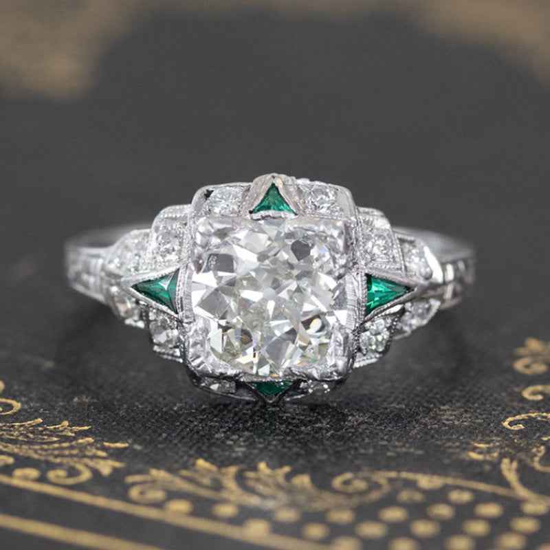 Fashion Retro Emerald Zircon Ring For Women
