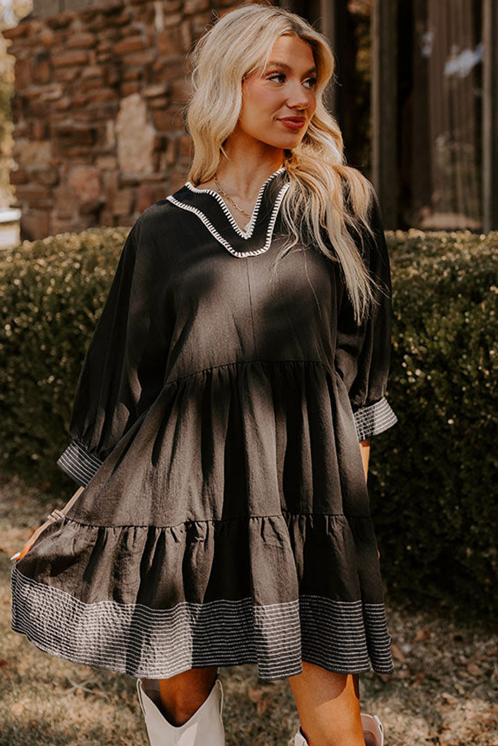Jungle Green Contrast Stitched V Neck 3/4 Sleeve Swing Mini Dress