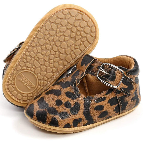 Baby Girl Flat Shoes by DailySale