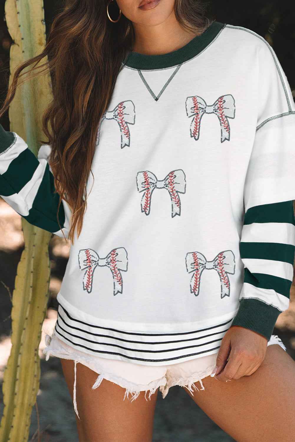 White Stripe Bowknot Patched Pattern Contrast Stitching Pullover Trendy Sweatshirt