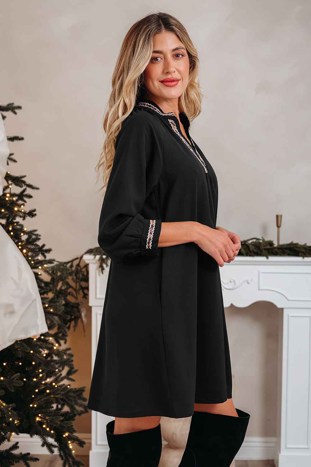 Black Contrast Trim V Neck Bracelet Sleeve Shift Mini Dress
