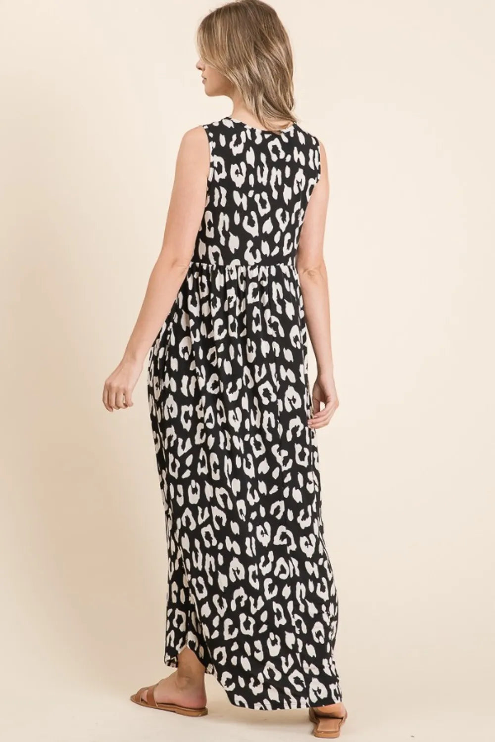 BOMBOM Leopard Maxi Dress with Pockets by Selvanelle