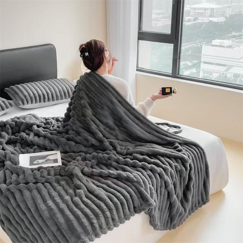 Ultra-Soft Double-Sided Fleece Blanket – Gray (All-Season) by DailySale