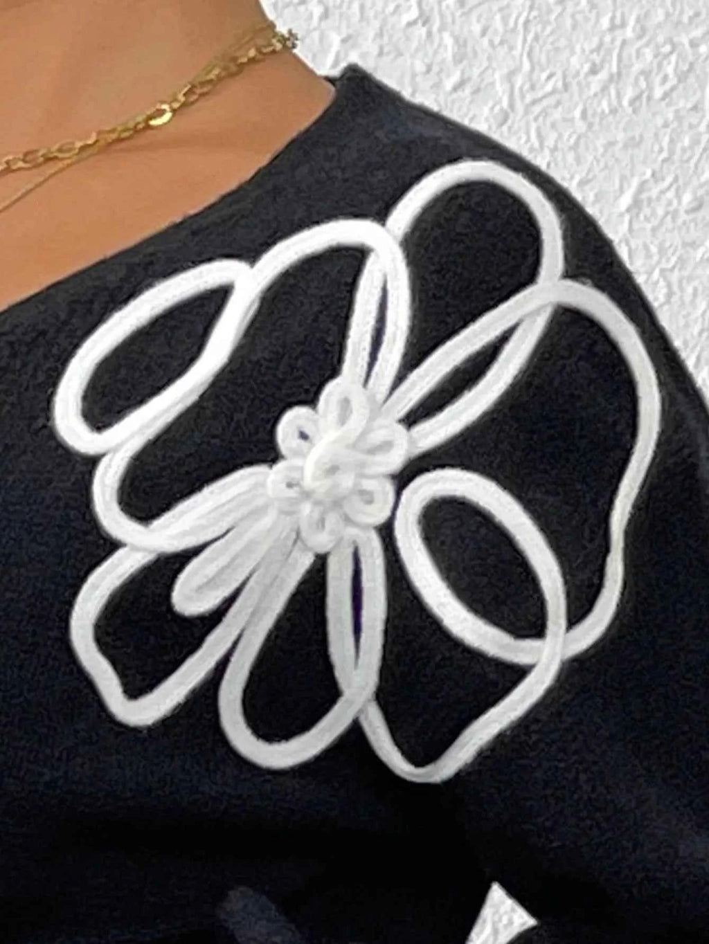 Flower V-Neck Long Sleeve Sweater