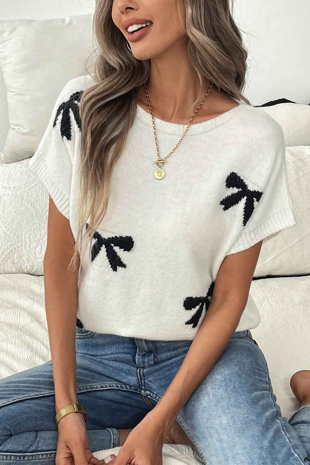 Black Bow Pattern Knit Short Sleeve Sweater