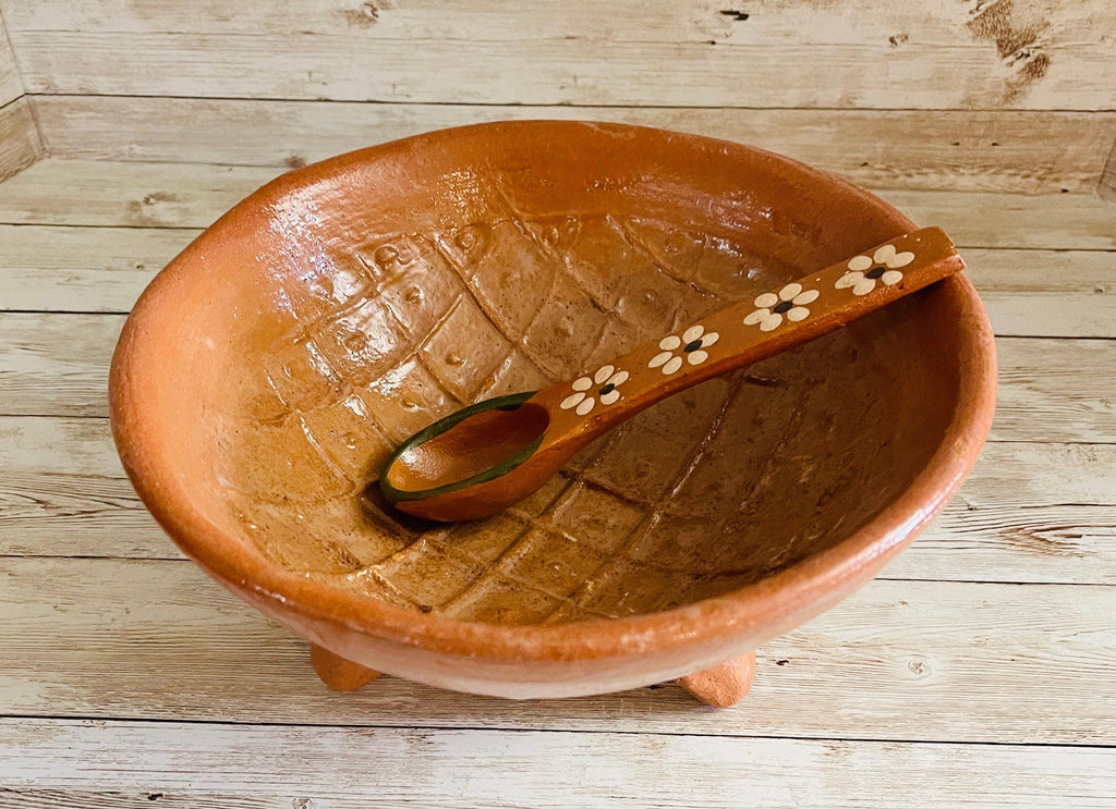 Authentic Mexican Molcajete with Spoon Molcajete Mexicano de Barro con Cuchara by Chica Mexico
