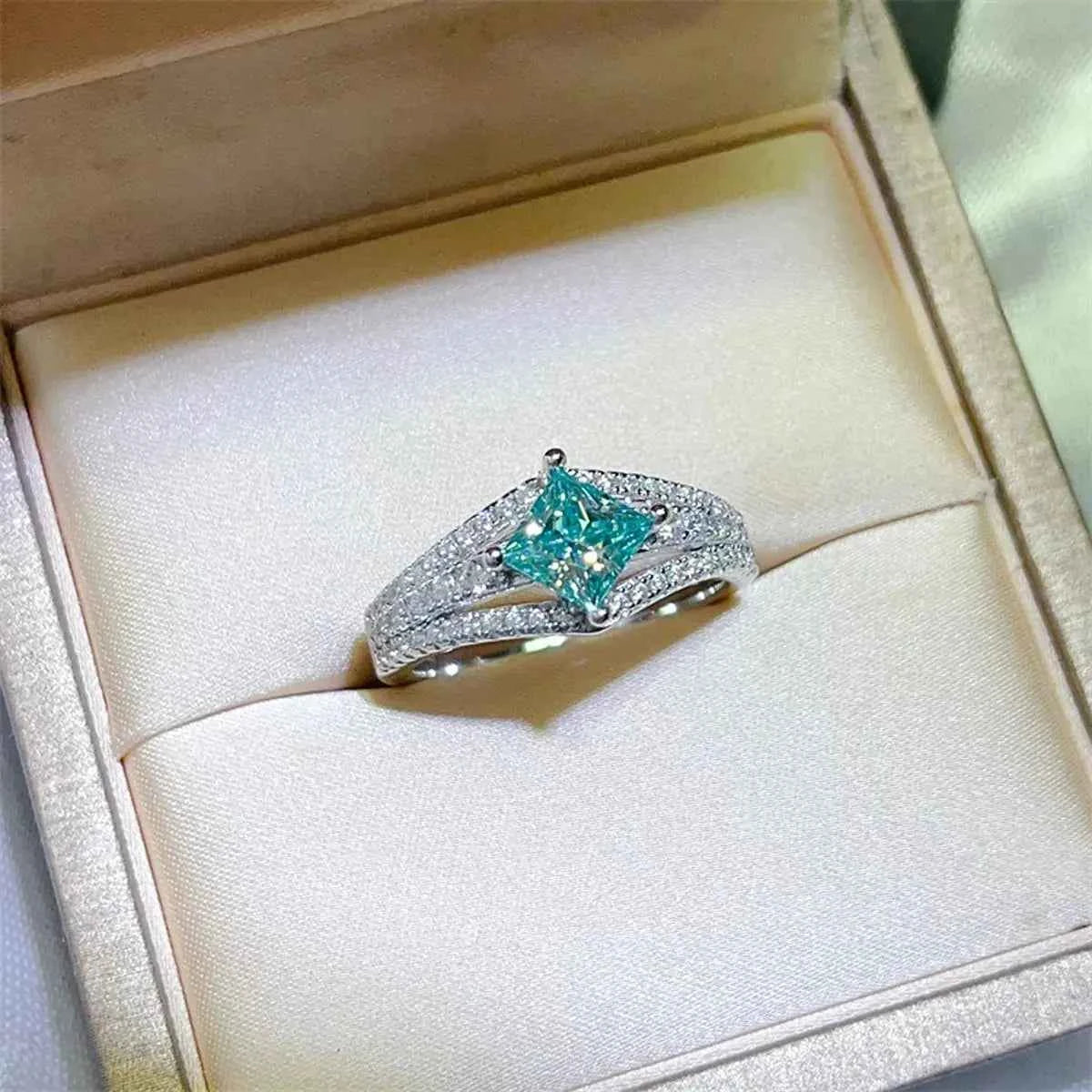 925 Sterling Silver Turquoise 1 Carat Moissanite Ring