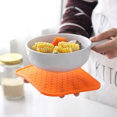 Home Anti-Hot Silicone Mat by DailySale