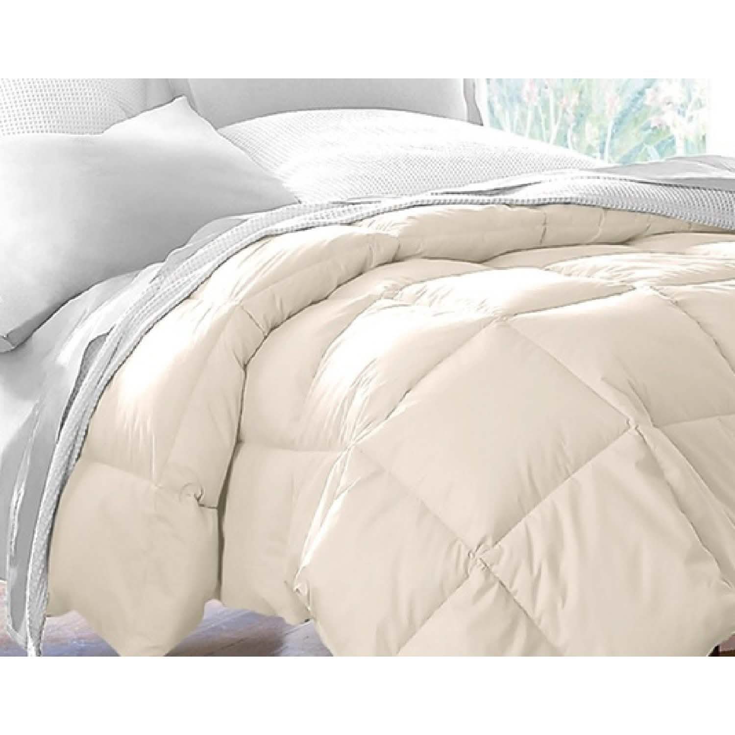 Hotel Grand All Seasons Down Alternative Comforter - Assorted Colors and Sizes by DailySale
