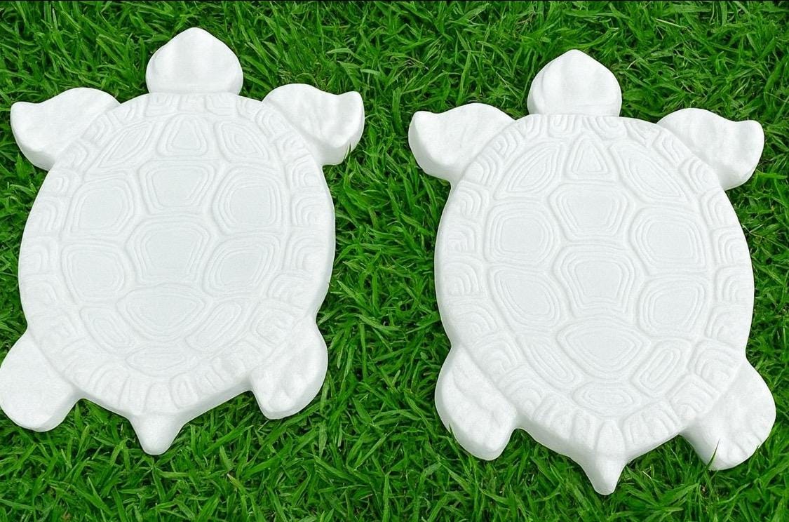 2x Bundle Garden Turtle Stepping Stones Garden Pathway Stepping Stone Outdoor Yard Decoration Cement Paver Lawn and Patio Ornament Bundle by Chica Mexico