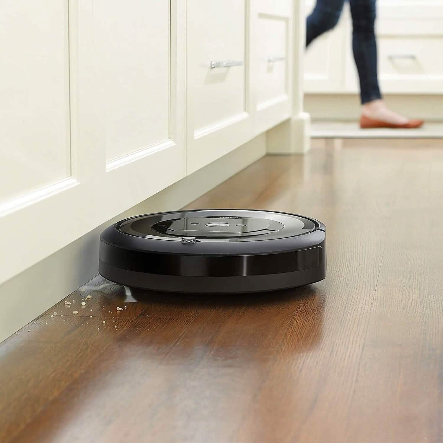 iRobot Roomba E5 (5150) Vacuum Cleaning Robot (Refurbished) by DailySale