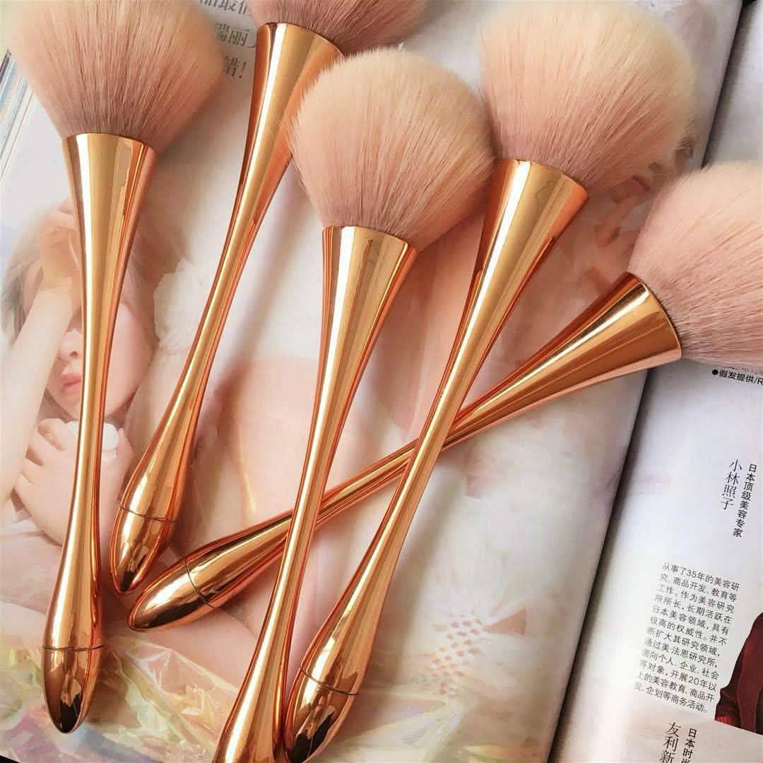 Large Powder Mineral Brush by DailySale