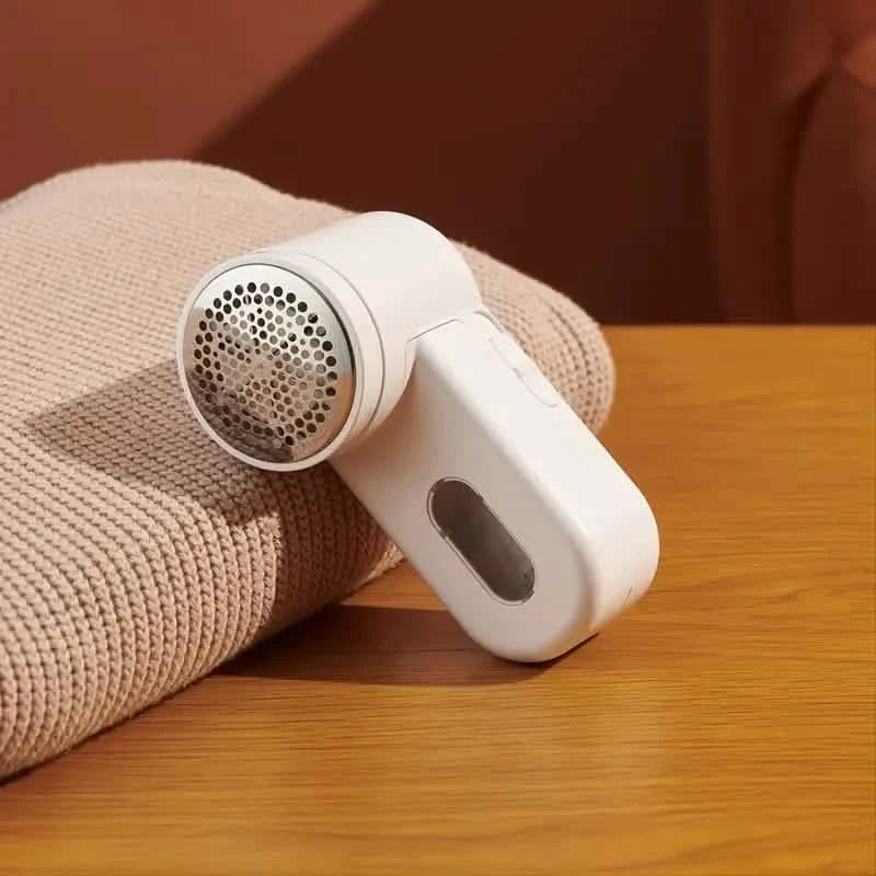 Lint Remover and Fabric Defuzzer by DailySale