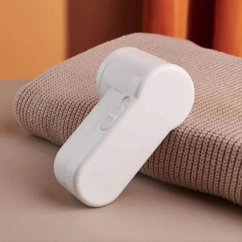 Lint Remover and Fabric Defuzzer by DailySale