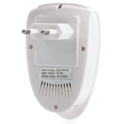 LP-04 Ultrasonic Pest Repeller by DailySale