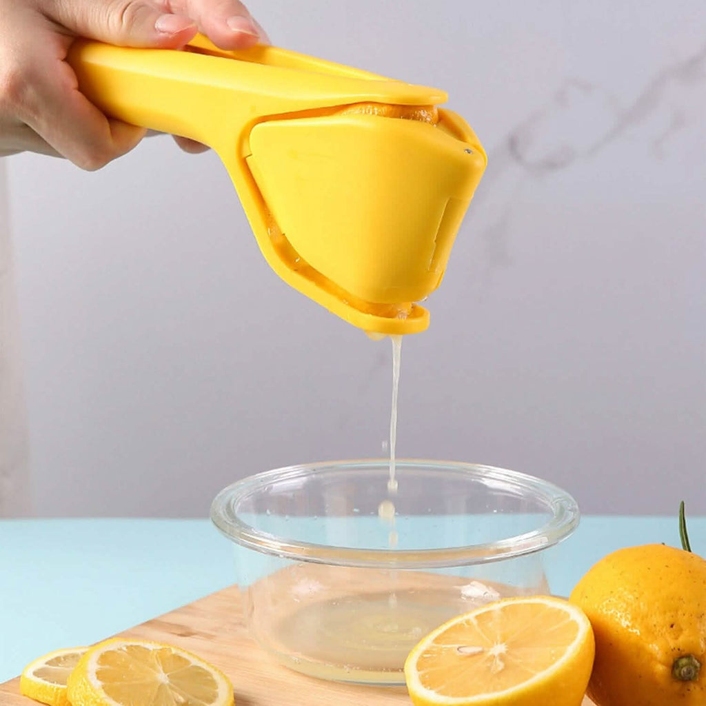 Manual Lemon Squeezer Fold Flat Design by DailySale
