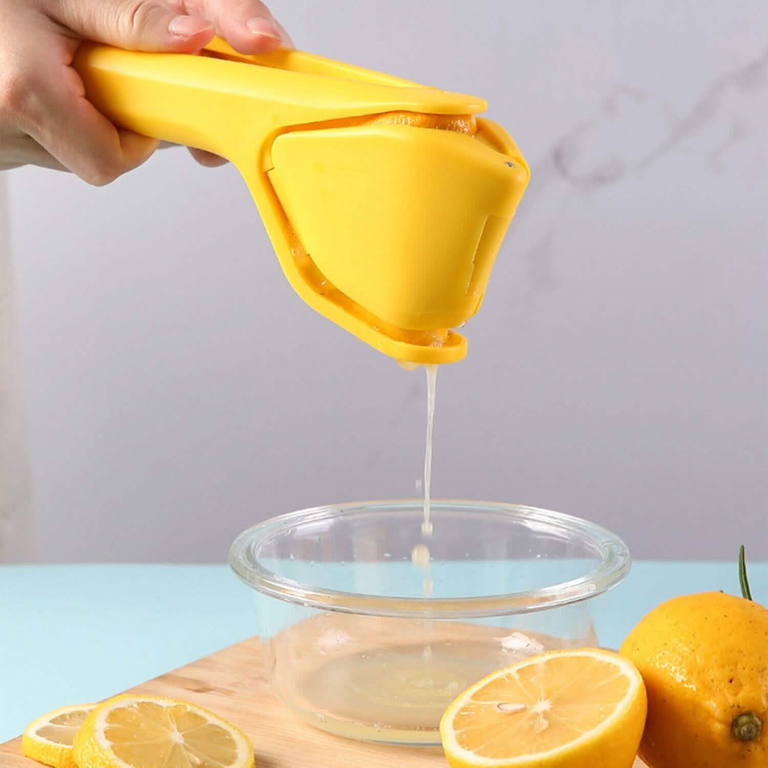 Manual Lemon Squeezer Fold Flat Design by DailySale