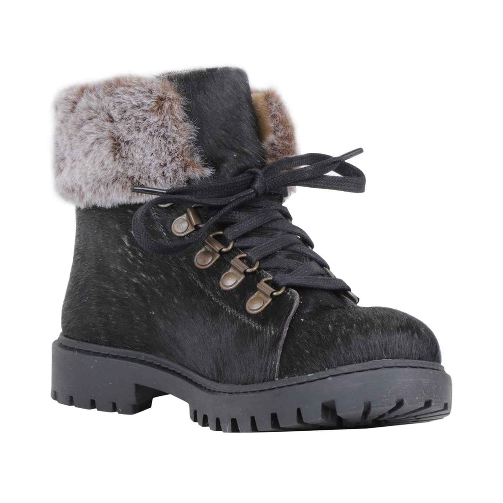 Turbulent Boots