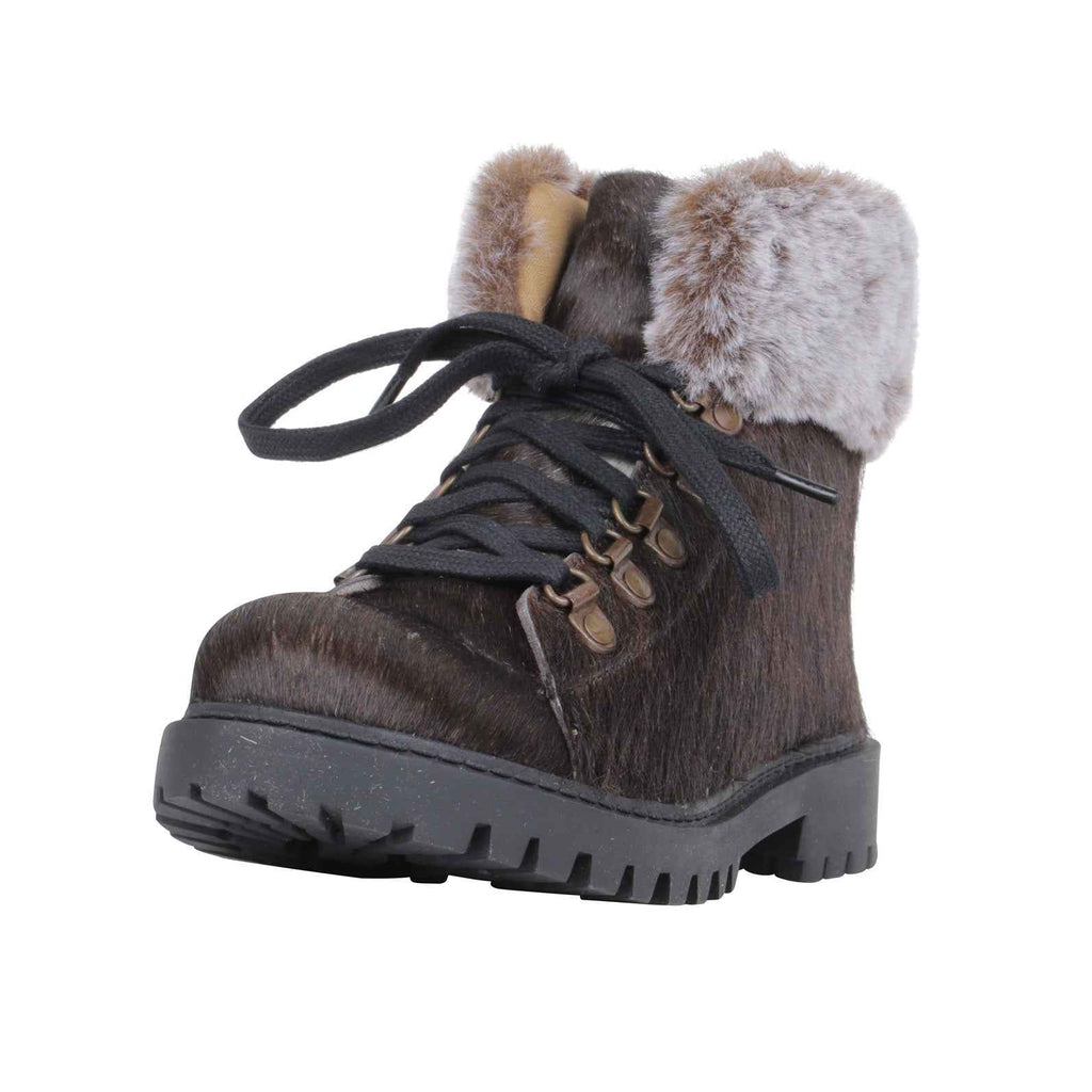 Turbulent Boots