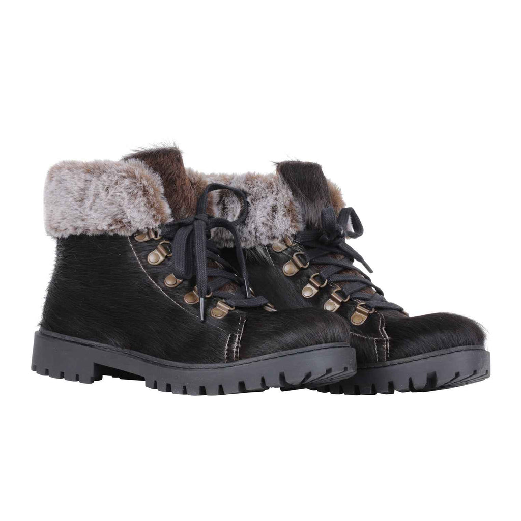 Turbulent Boots