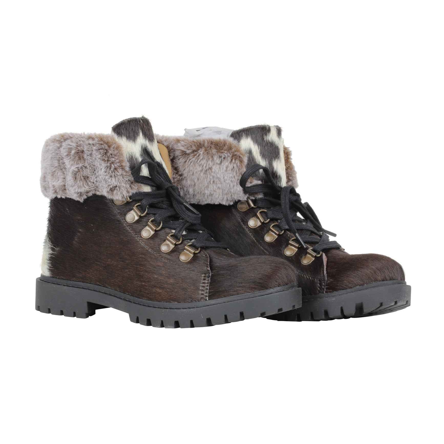 Turbulent Boots