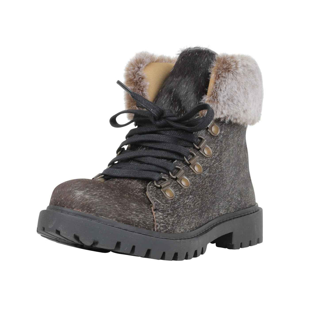 Turbulent Boots
