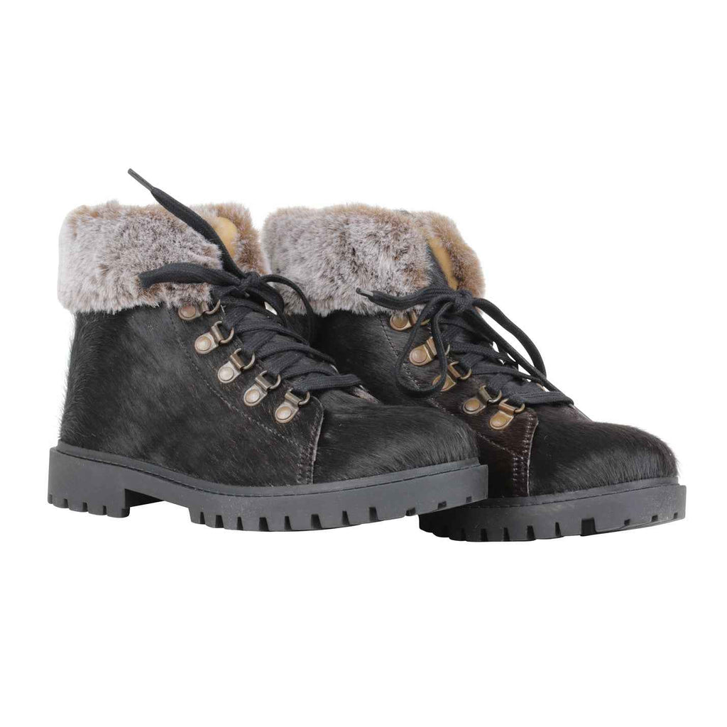 Turbulent Boots