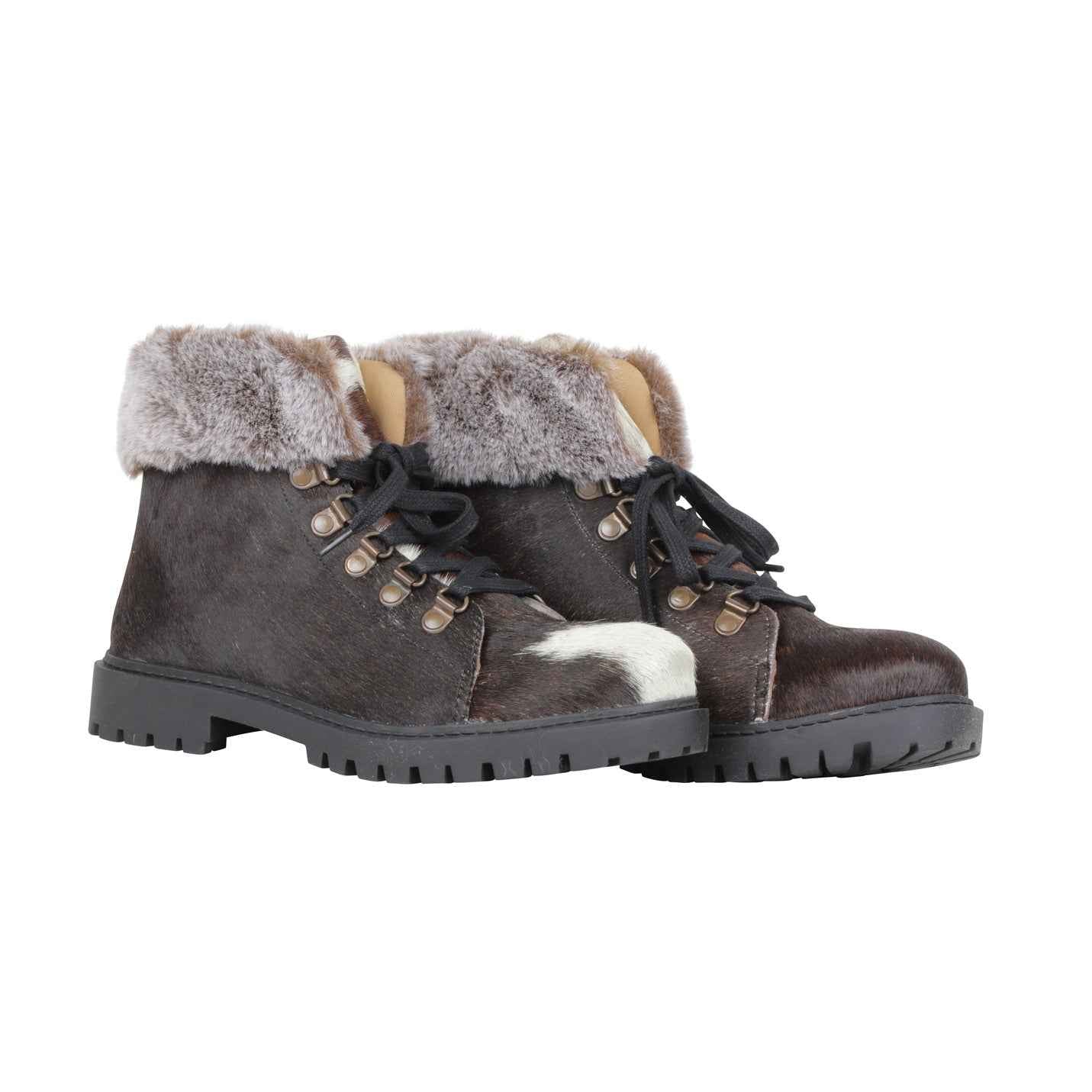 Turbulent Boots