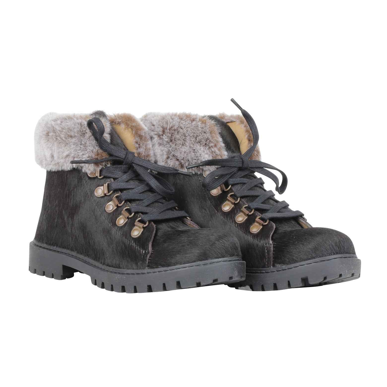 Turbulent Boots
