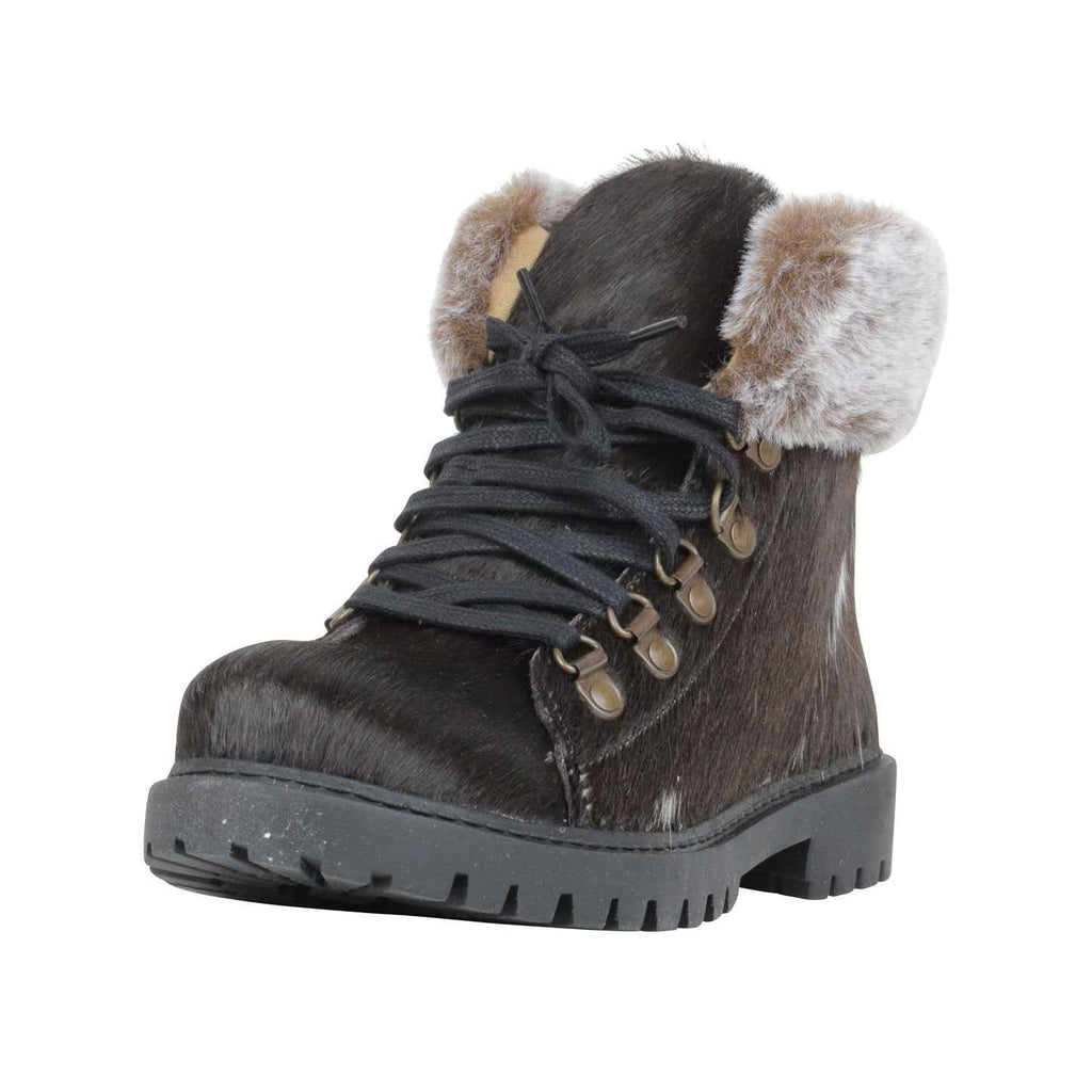 Turbulent Boots