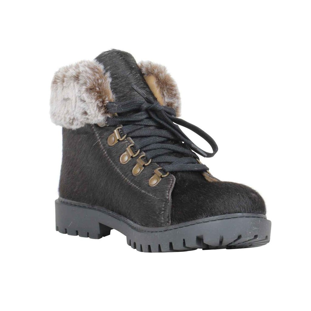 Turbulent Boots