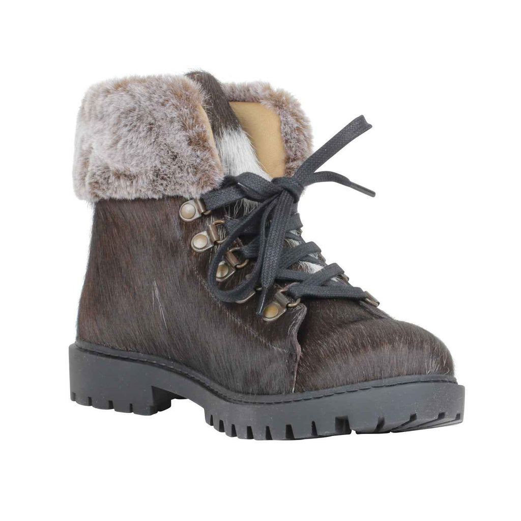 Turbulent Boots