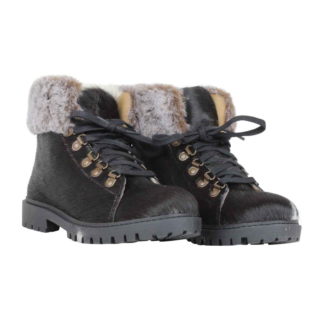 Turbulent Boots