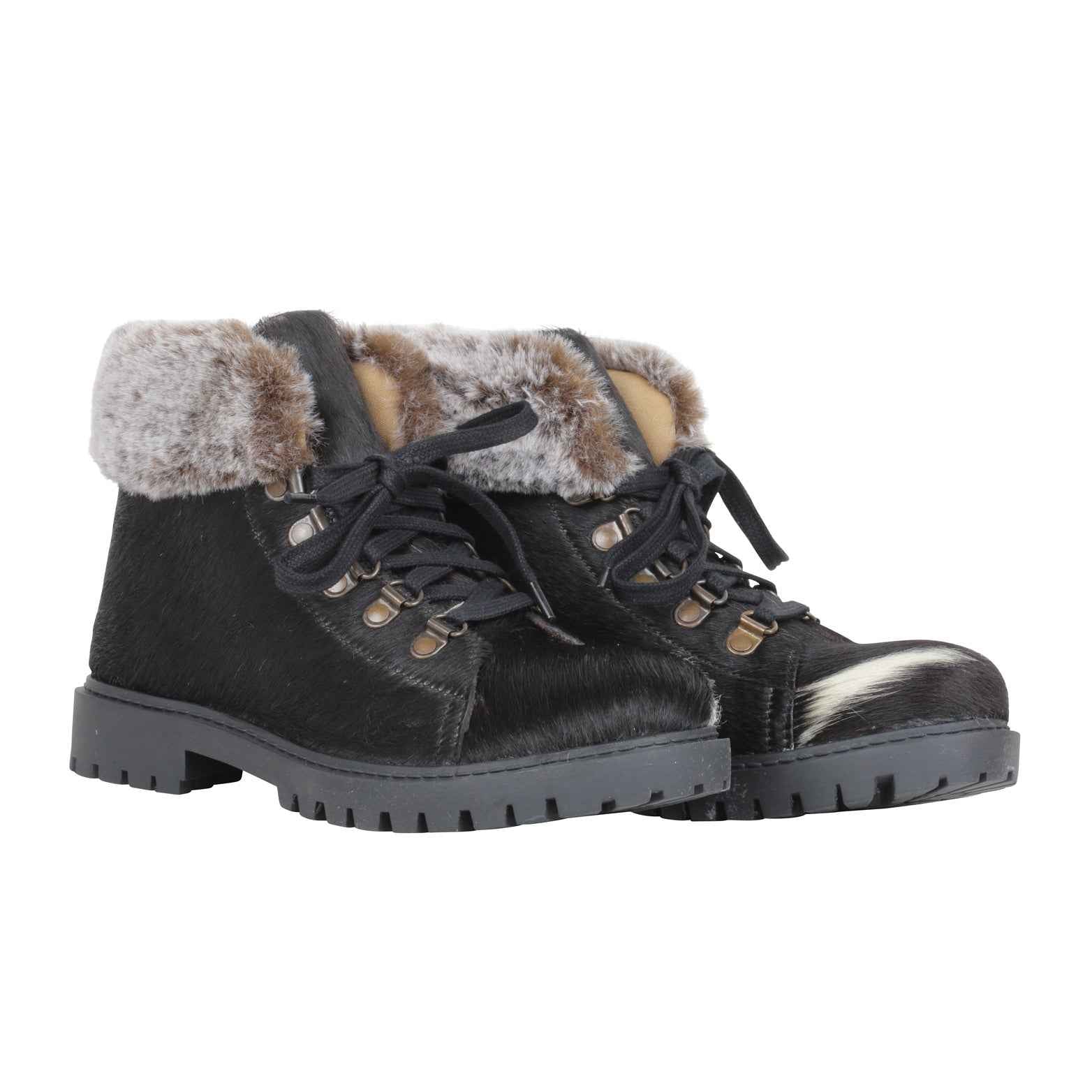 Turbulent Boots