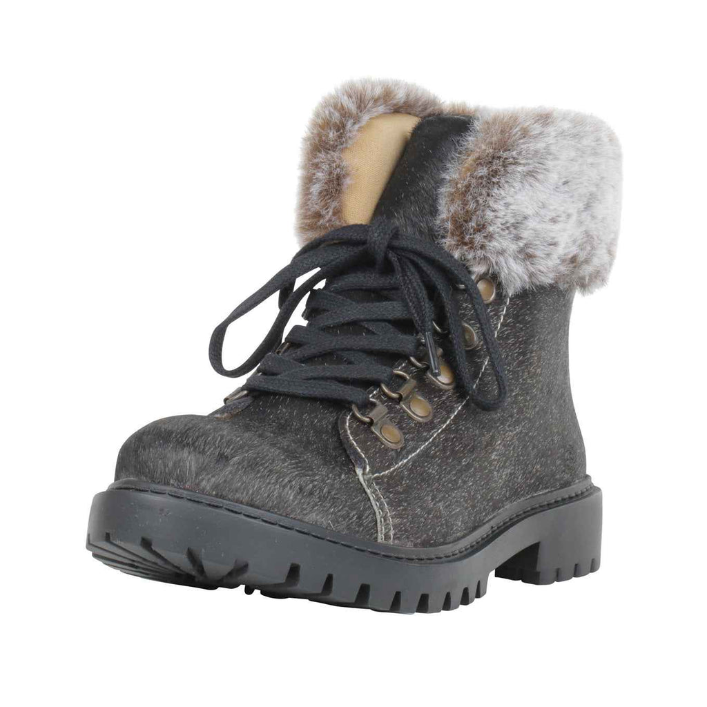 Turbulent Boots