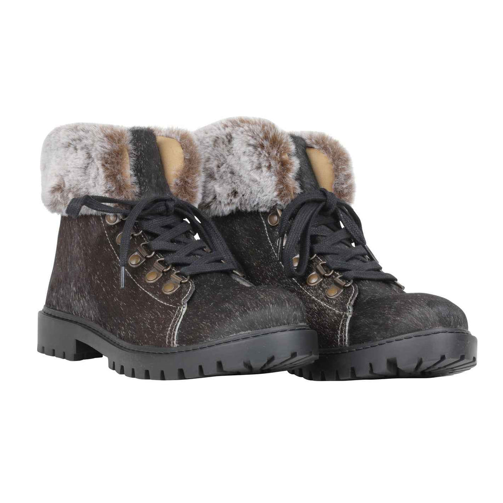 Turbulent Boots