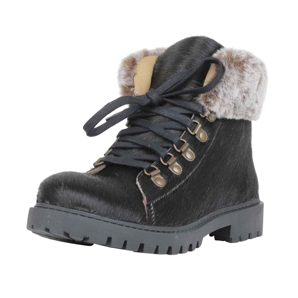 Turbulent Boots