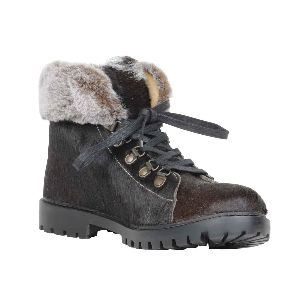 Turbulent Boots