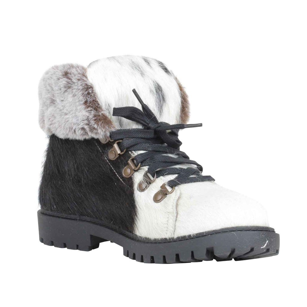 Turbulent Boots