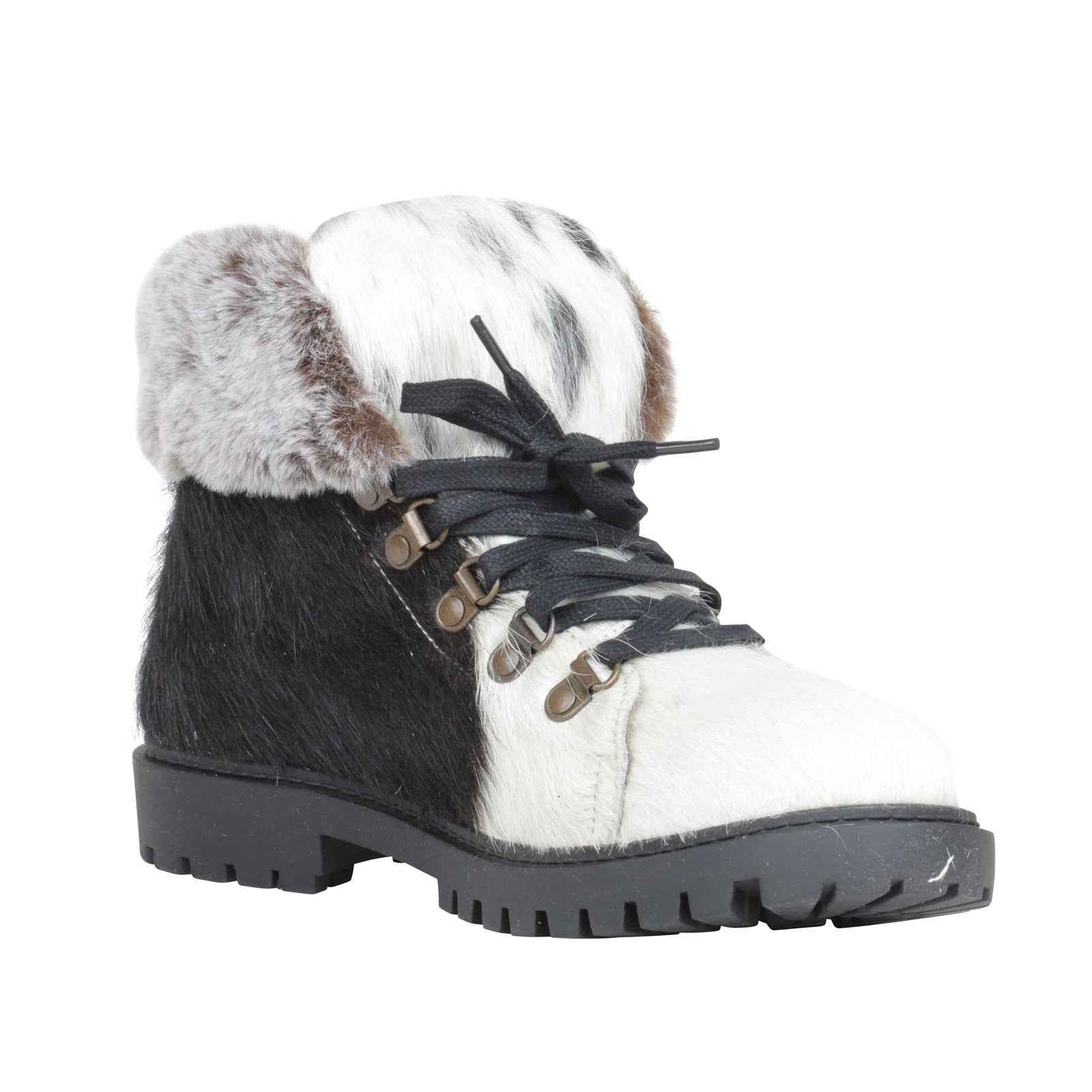 Turbulent Boots