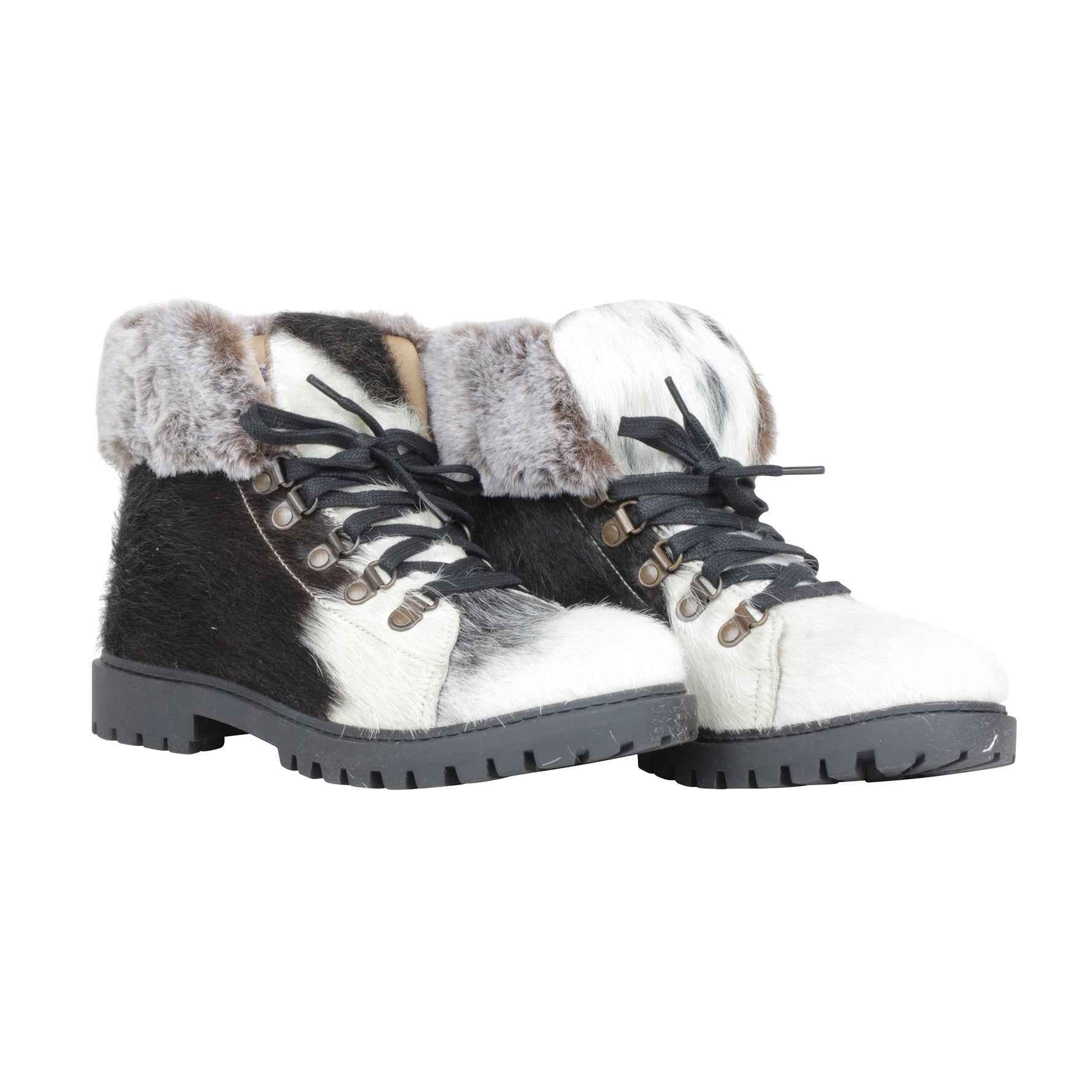 Turbulent Boots