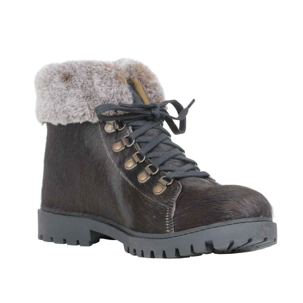 Turbulent Boots