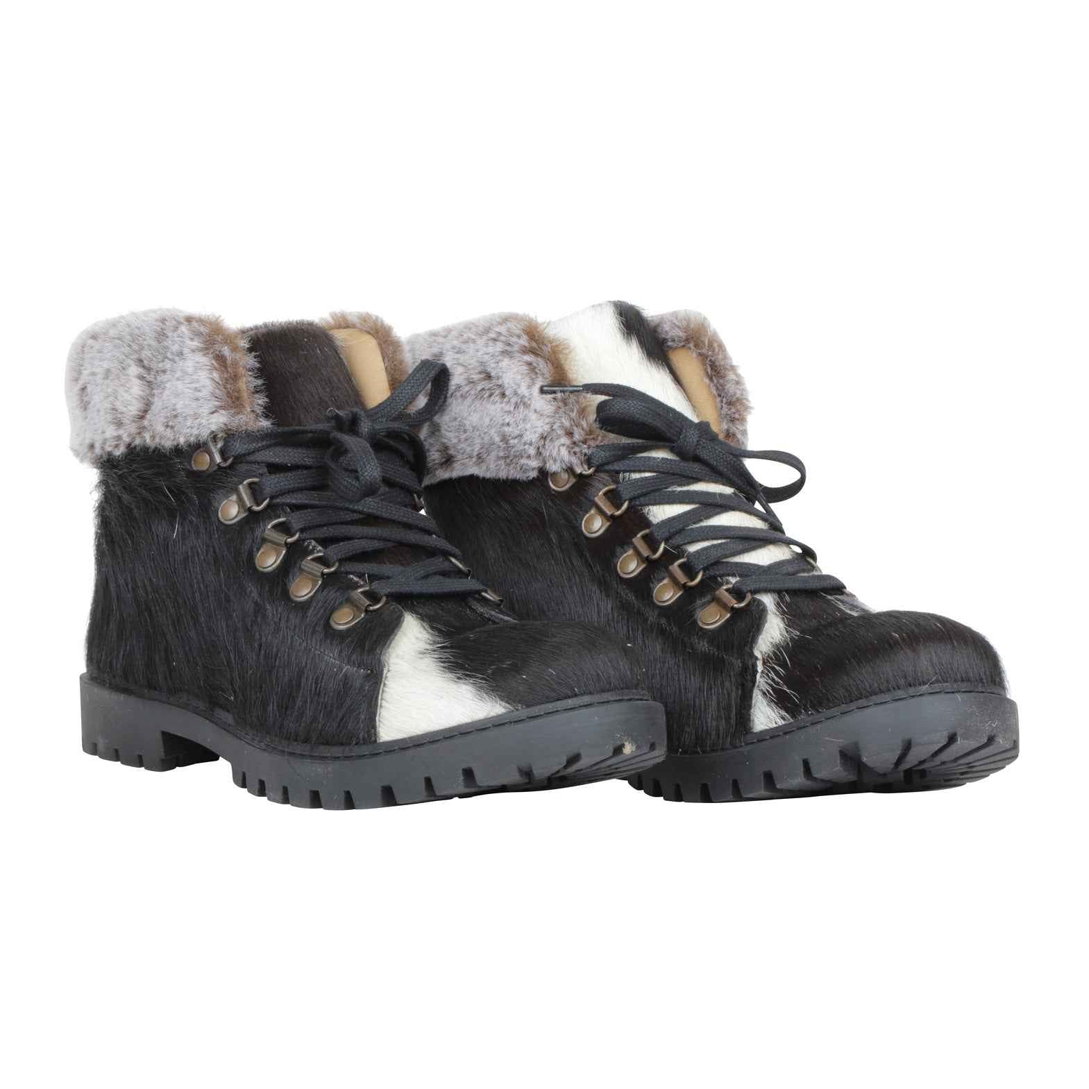 Turbulent Boots