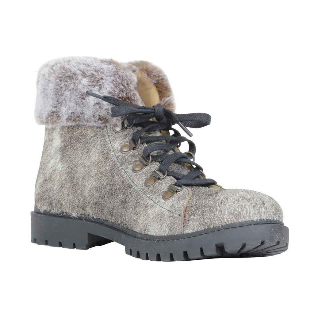 Turbulent Boots
