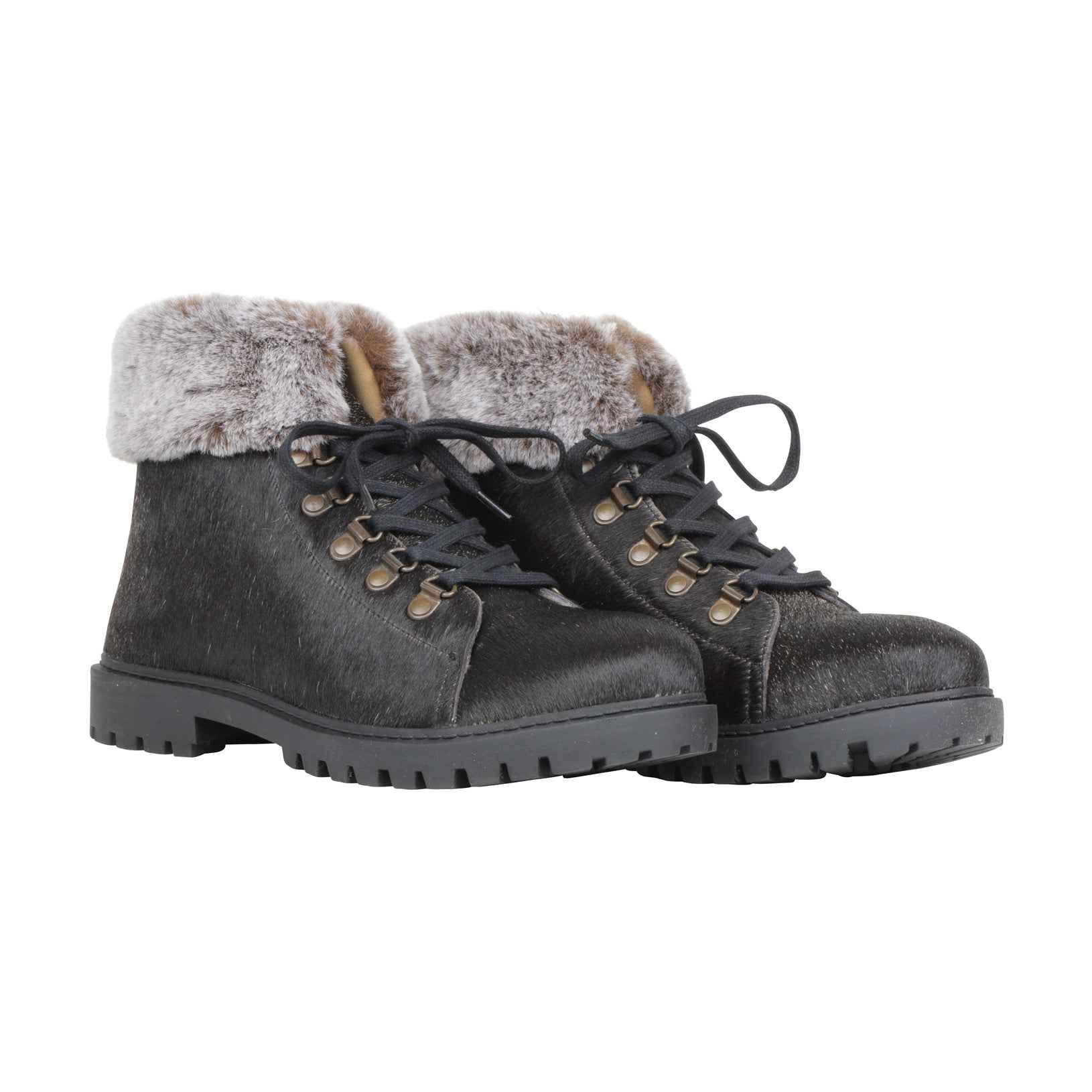 Turbulent Boots