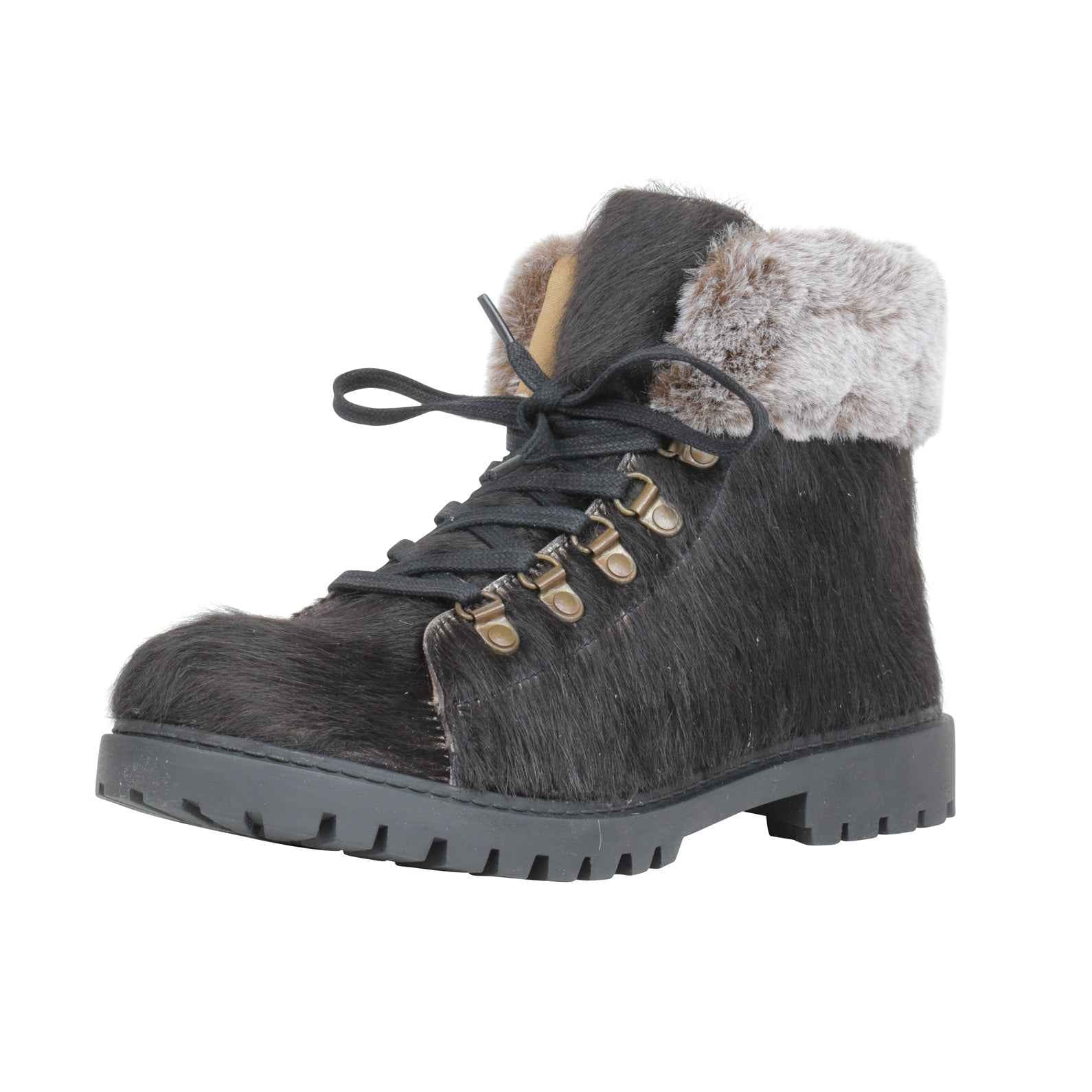 Turbulent Boots