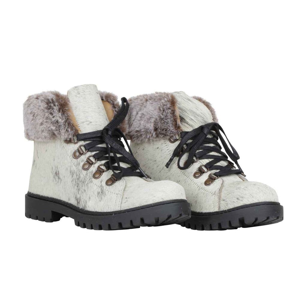 Turbulent Boots