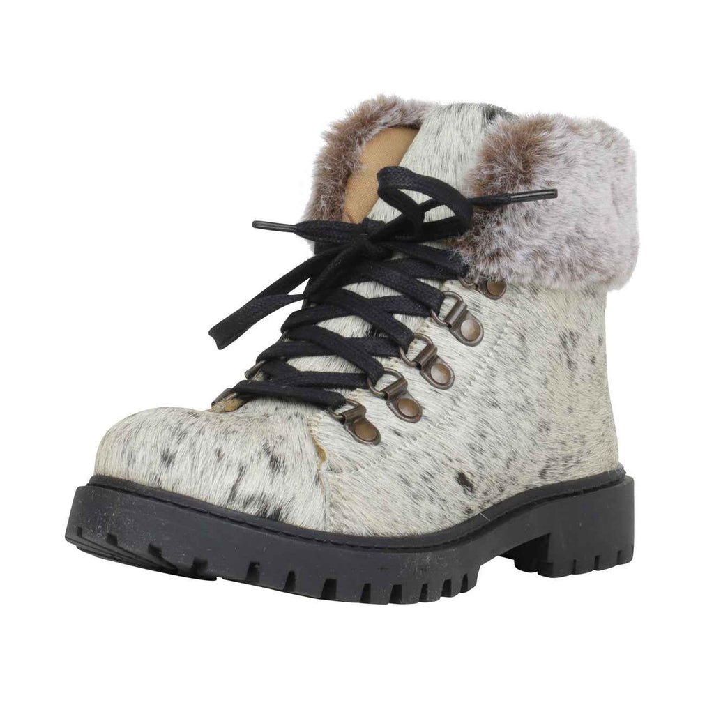 Turbulent Boots