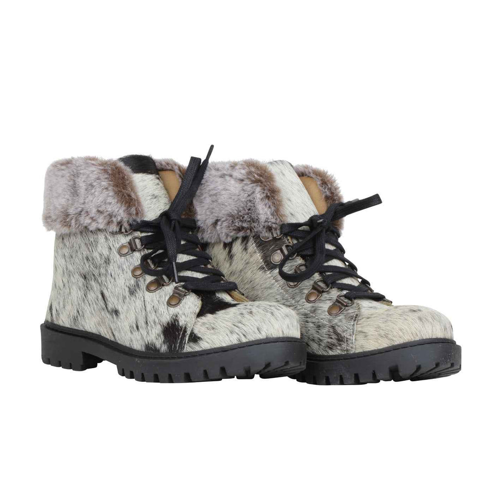 Turbulent Boots